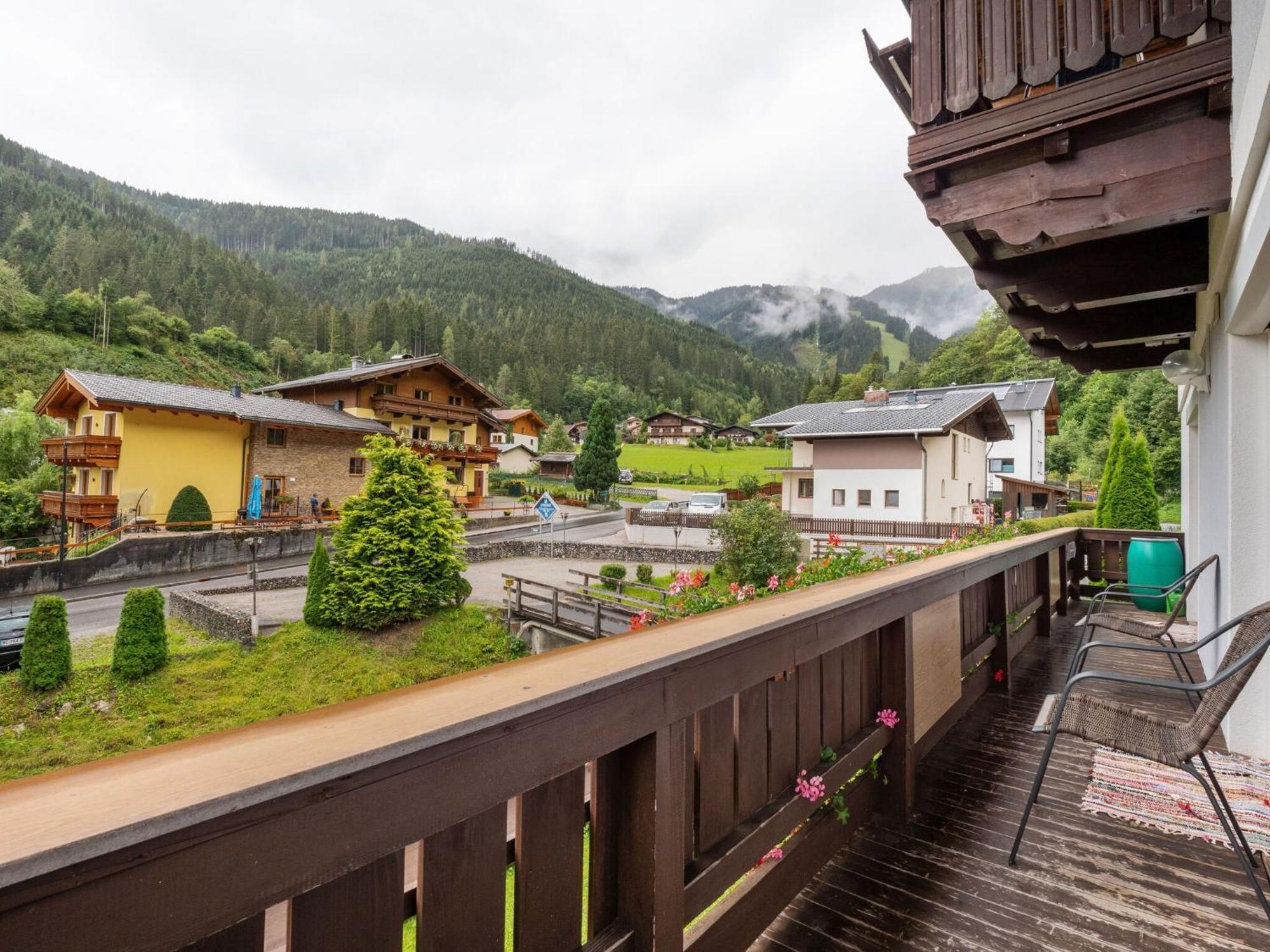 Beautiful Apartment In Zell Am See Near Ski Area ภายนอก รูปภาพ