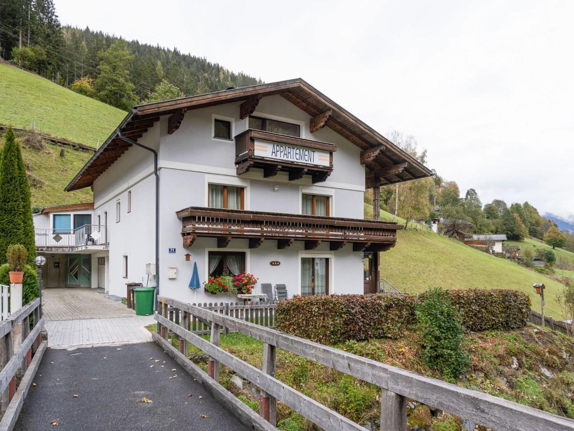 Beautiful Apartment In Zell Am See Near Ski Area ภายนอก รูปภาพ